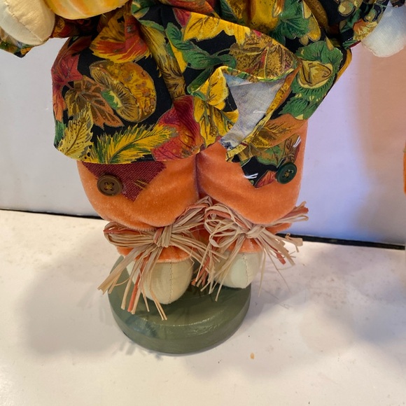 NWOT & Vintage Set of 2 Self-Standing Plush Farmer & his Wife - Picture 3 of 6